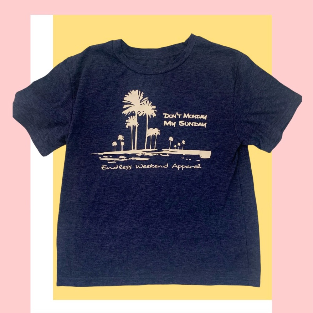 Graphic T-shirt Don’t Monday My Sunday Size M